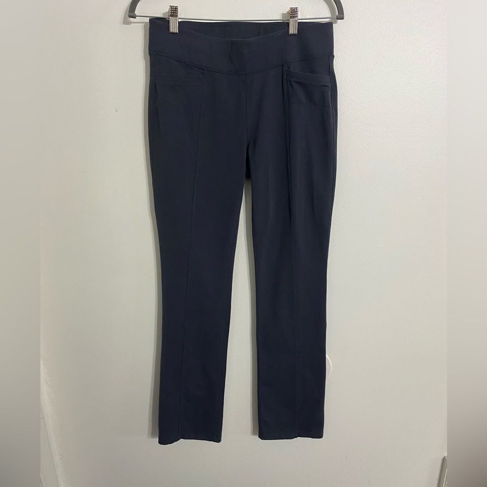 Athleta Tech Metro Classic Pants Size Medium Activewear Stretch Gray